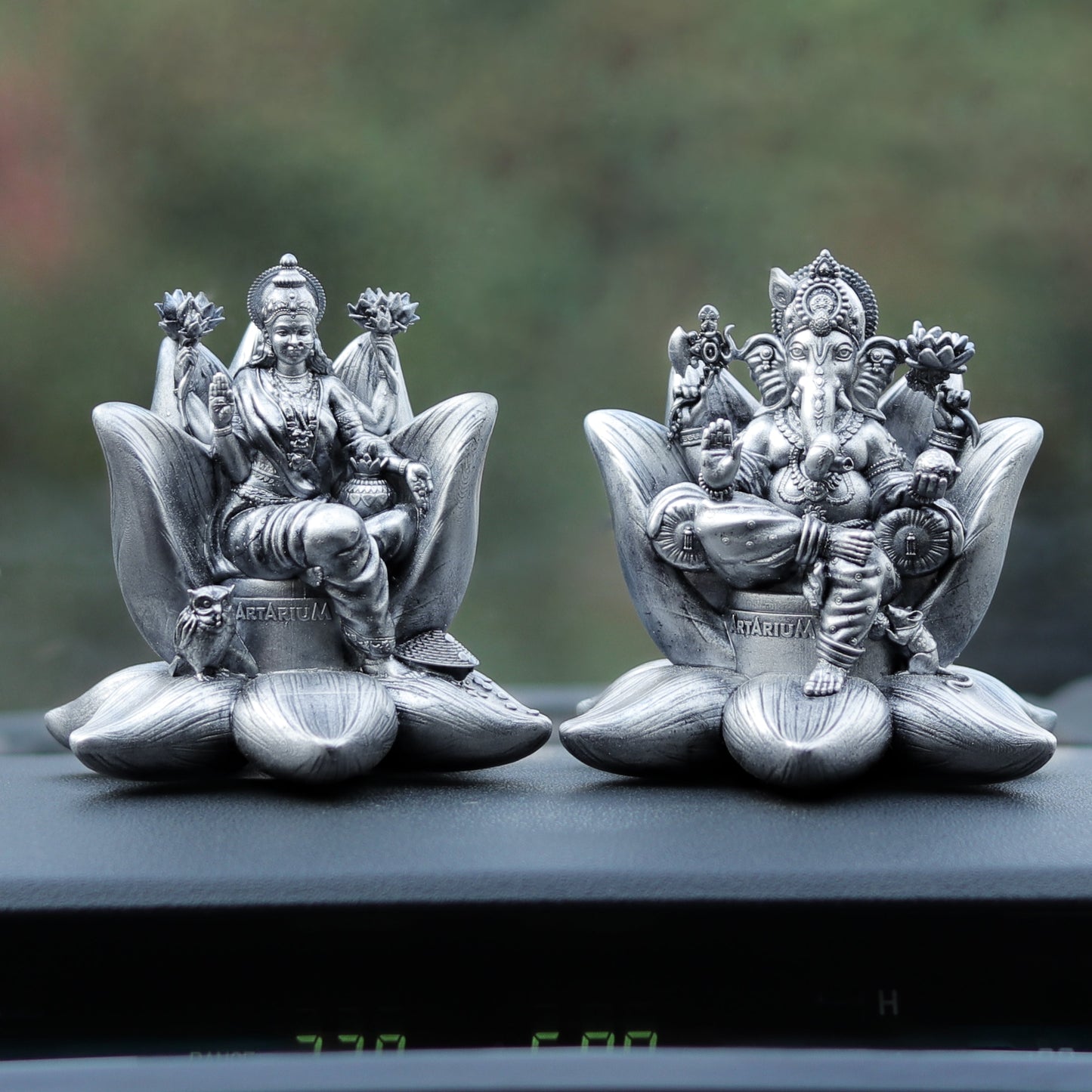 Padma Laxmi Ganesha Idol Car Dashboard