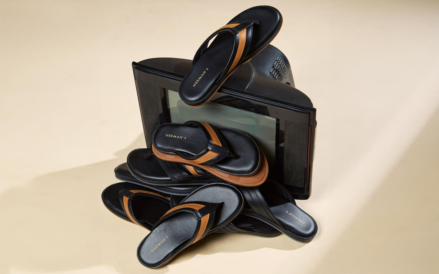 Indo-Western Flips : Black-Tan