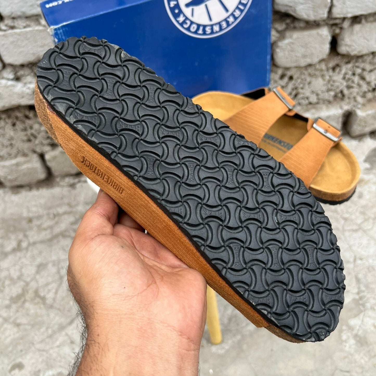 Yukon  Arizona Slides (Corduroy Tan)