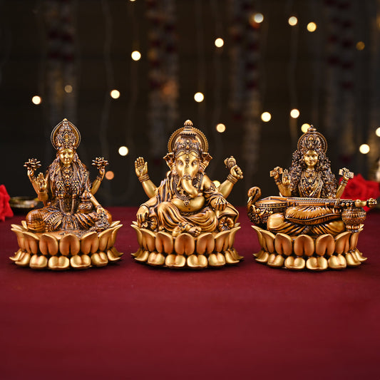 Mahalakshmi Ganapati Saraswati Murti (lotus)